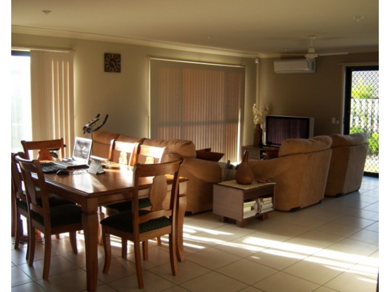 9 Goongarrie Crescent, Parkinson QLD 4115