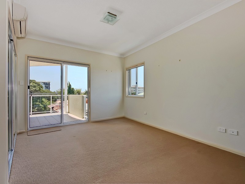 26 Sydney Street, Redcliffe QLD 4020