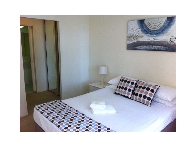 15 Santa Monica Blvd, Miami QLD 4220