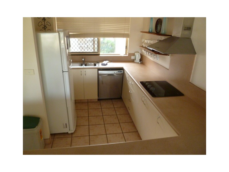 15 Santa Monica Blvd, Miami QLD 4220