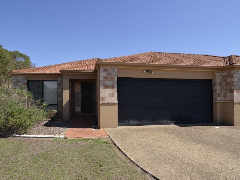 1a/24 Amsonia Court,, Arundel QLD 4214
