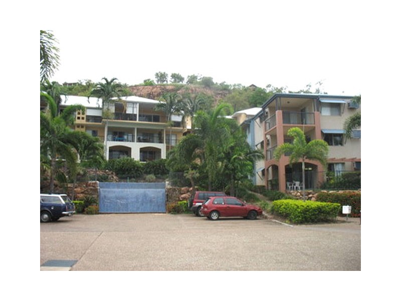 43 34 Bundock St Belgian Gardens, Townsville QLD 4810