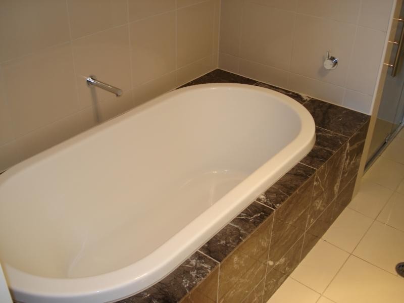 98 Thorn St, Kangaroo Point QLD 4169