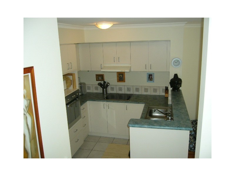 33/18 Tallebudgera Creek Rd,, Burleigh Heads QLD 4220