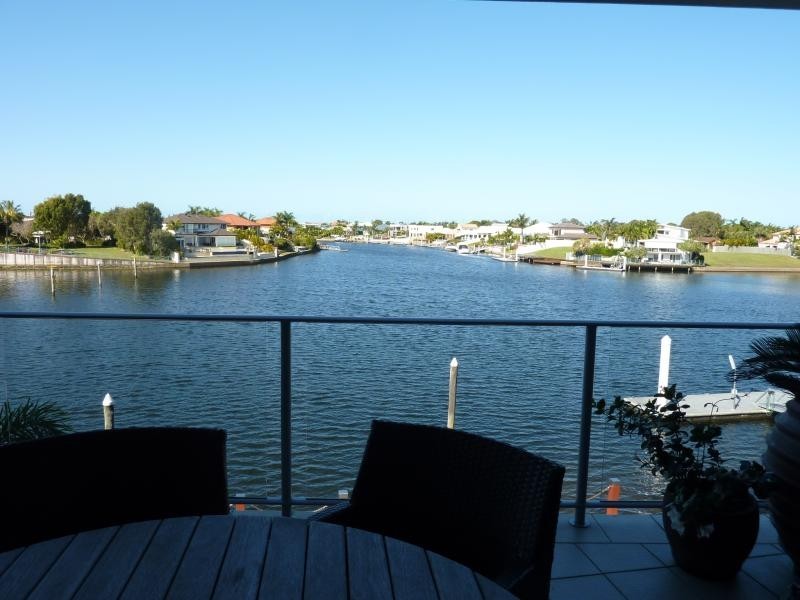 51 Grand Parade, Kawana Island QLD 4575