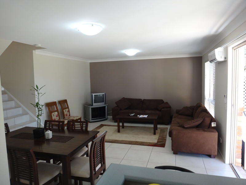 B/757 Ashmore Road, Ashmore QLD 4214