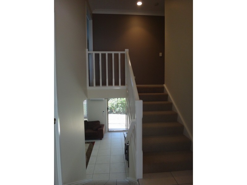 B/757 Ashmore Road, Ashmore QLD 4214