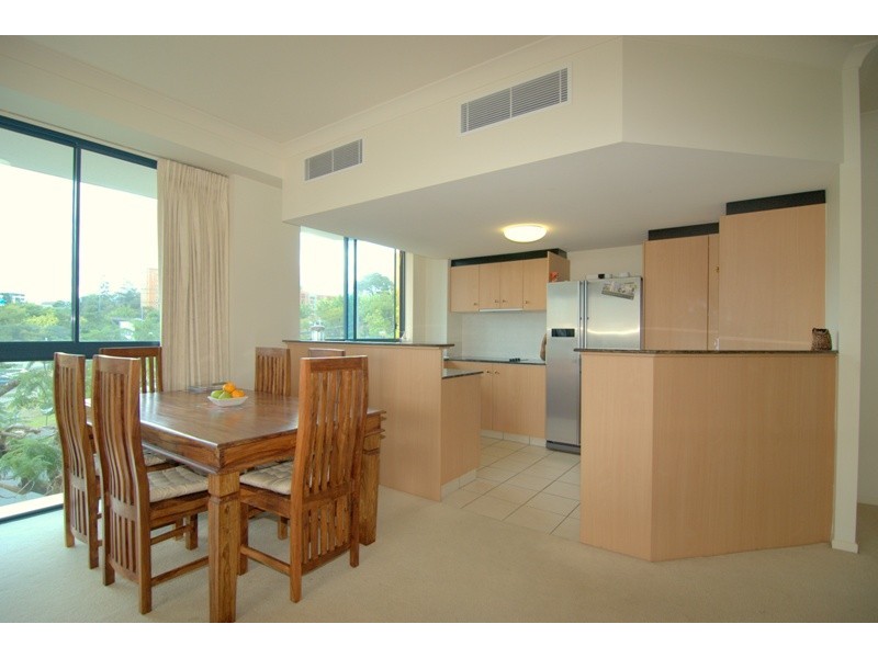 45 Deakin Street, Kangaroo Point QLD 4169