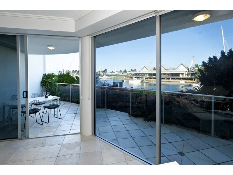 13 Nicklin Way, Minyama QLD 4575