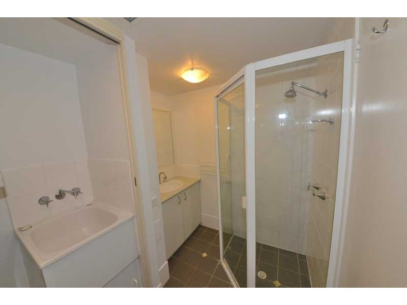 24/32-38 Newstead Terrace., Newstead QLD 4006