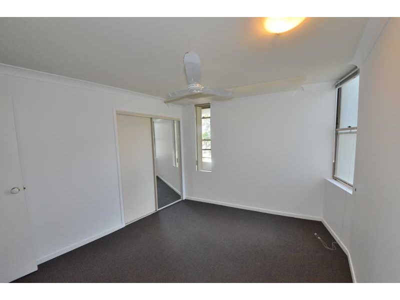 24/32-38 Newstead Terrace., Newstead QLD 4006