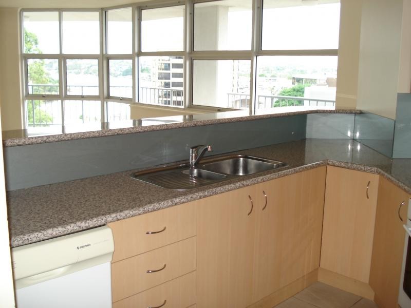 55 Thorn Street, Kangaroo Point QLD 4169