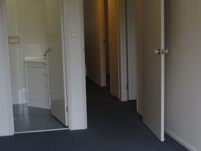 6 Crestridge Crescent, Oxenford QLD 4210