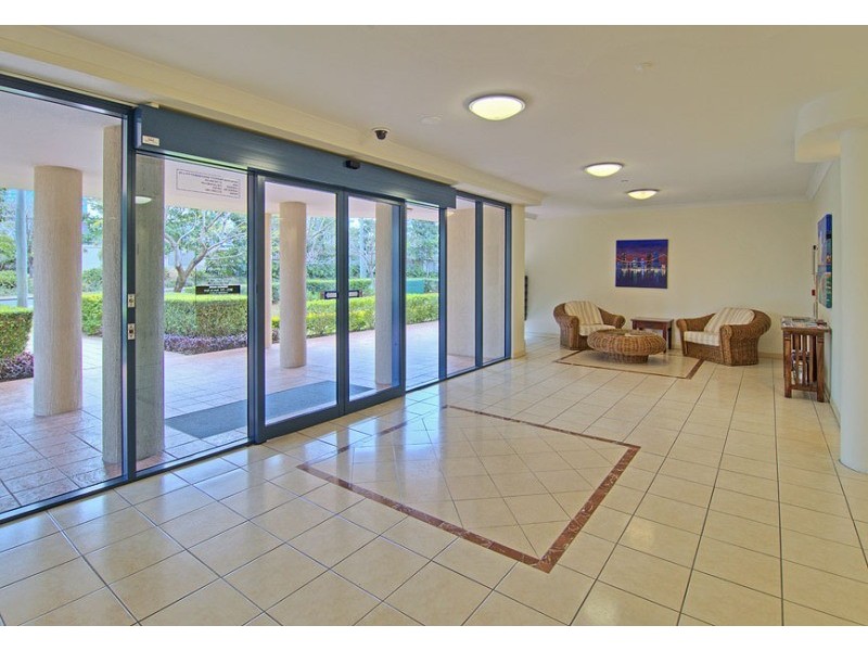 45 Deakin Street, Kangaroo Point QLD 4169