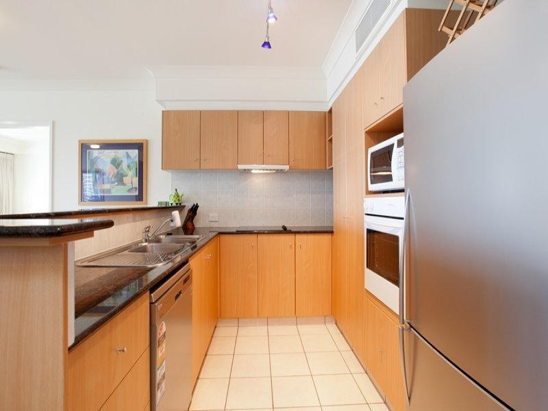 45 Deakin Street, Kangaroo Point QLD 4169