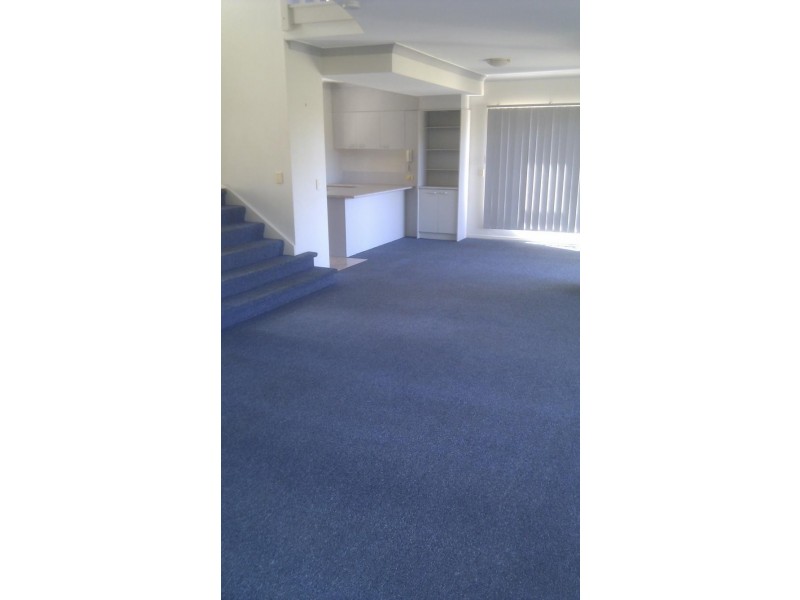 9/3 Fortuna Place,, Parkwood QLD 4214