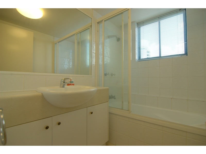 45 Deakin Street, Kangaroo Point QLD 4169