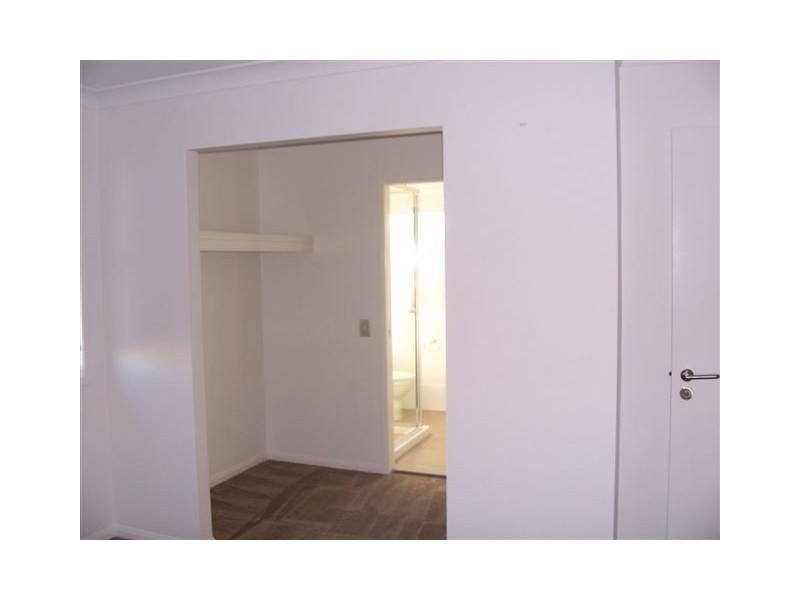 110 Tours Way, Burleigh Waters QLD 4220