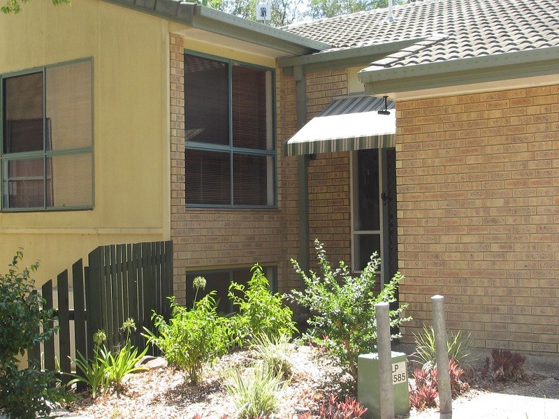 6 Crestridge Crescent, Oxenford QLD 4210