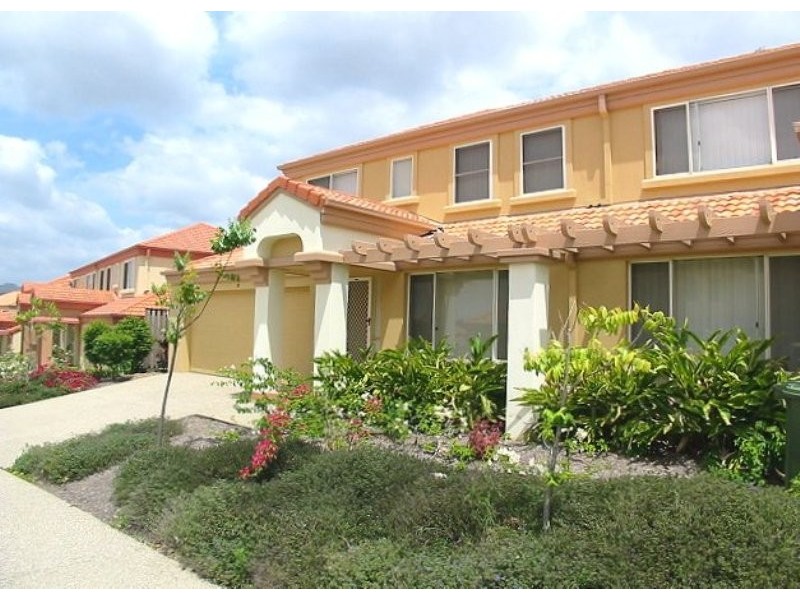 7/480 Christine Avenue, Robina QLD 4226