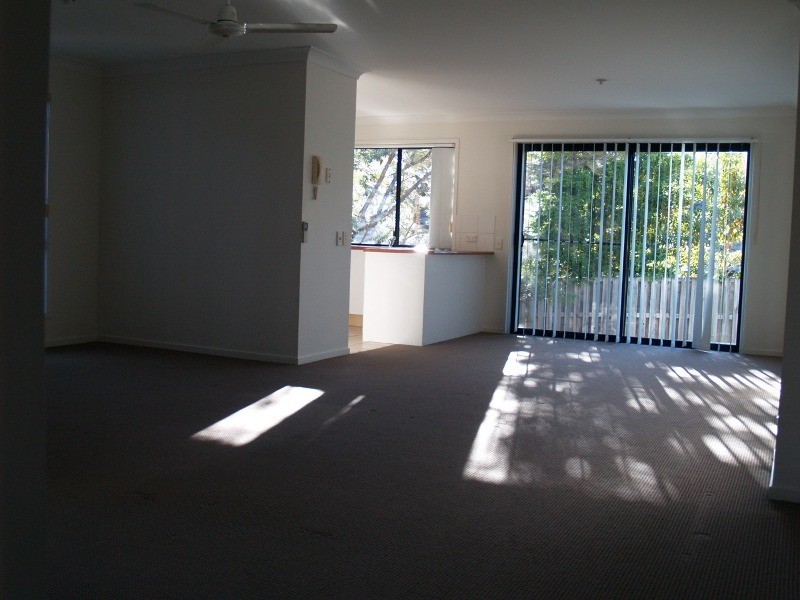 AIS/590 Pine Ridge Rd, Coombabah QLD 4216