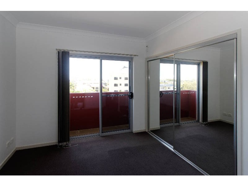 4/65 John Street, Redcliffe QLD 4020