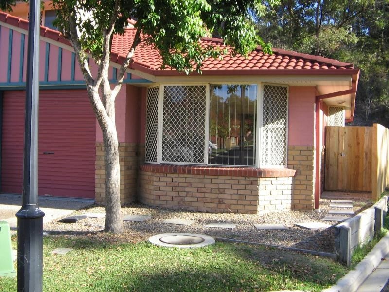 1230 Creek Road, Carindale QLD 4152