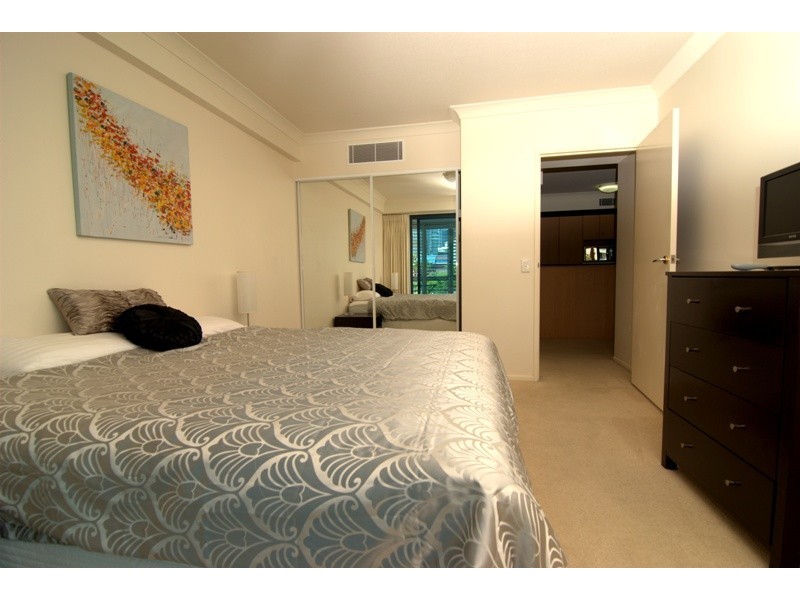 45 Deakin Street, Kangaroo Point QLD 4169