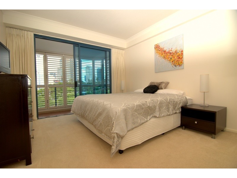 45 Deakin Street, Kangaroo Point QLD 4169