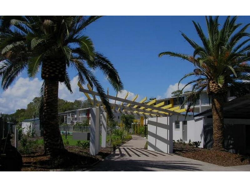 18/68 Pulgul Street, Urangan QLD 4655