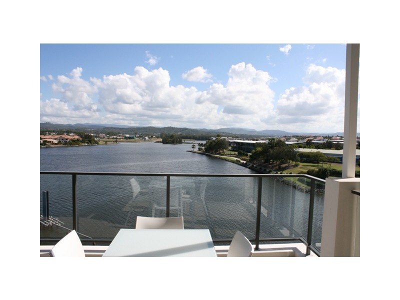 9 Moores Crescent, Varsity Lakes QLD 4227