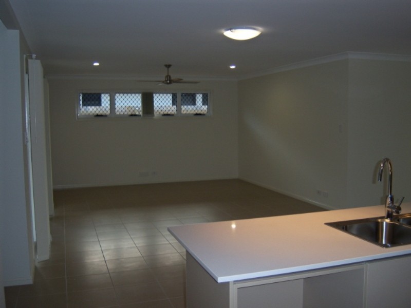 93 School Road, Wynnum QLD 4178