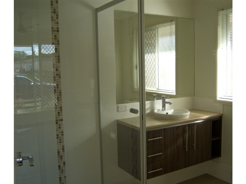 93 School Road, Wynnum QLD 4178