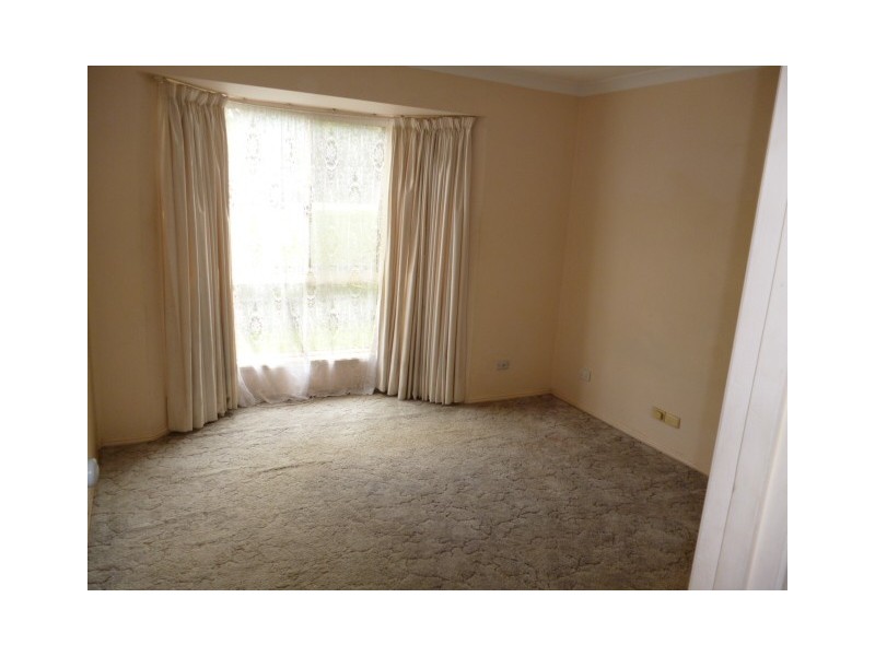 5 Jewell Court, Regents Park QLD 4118