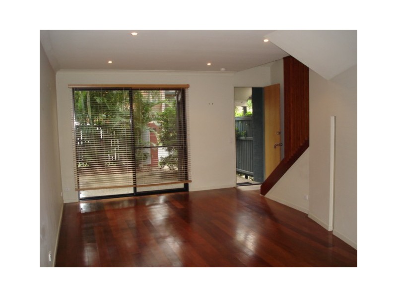 80 Beatrice Street, Taringa QLD 4068