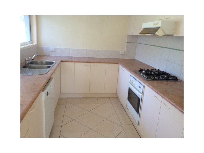 47 Hindes St, Lota QLD 4179