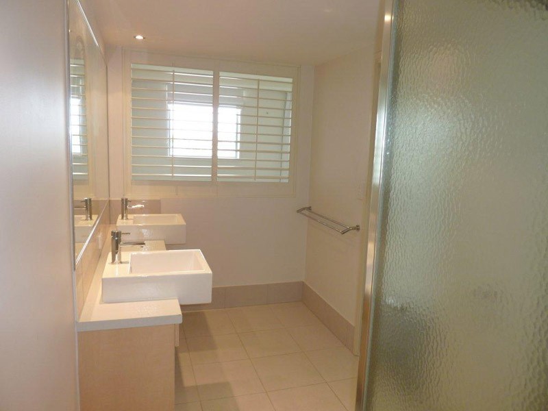 51 Grand Parade, Kawana Island QLD 4575