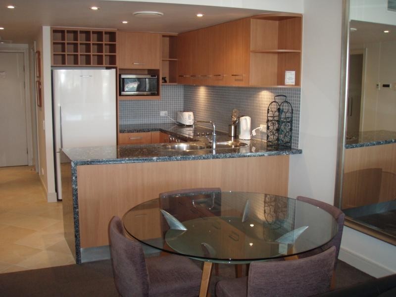 13 Nicklin Way, Minyama QLD 4575