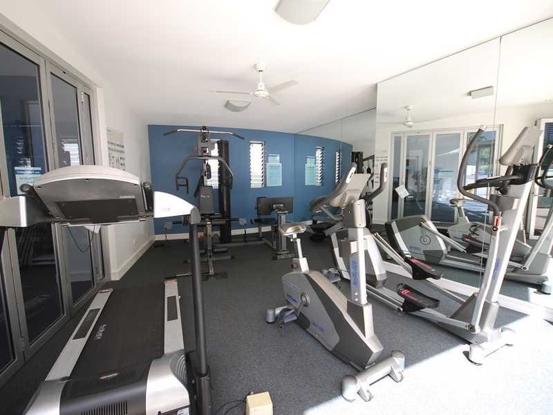 13 Nicklin Way, Minyama QLD 4575