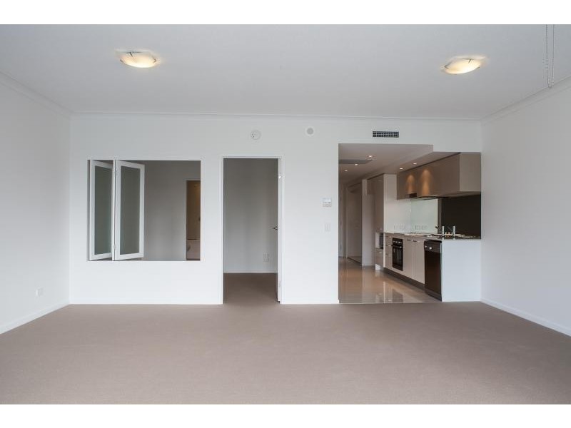 30 Paradise Island, Surfers Paradise QLD 4217