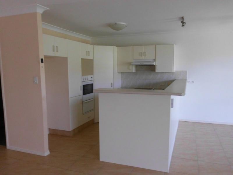 19/2 Brown Street, Labrador QLD 4215