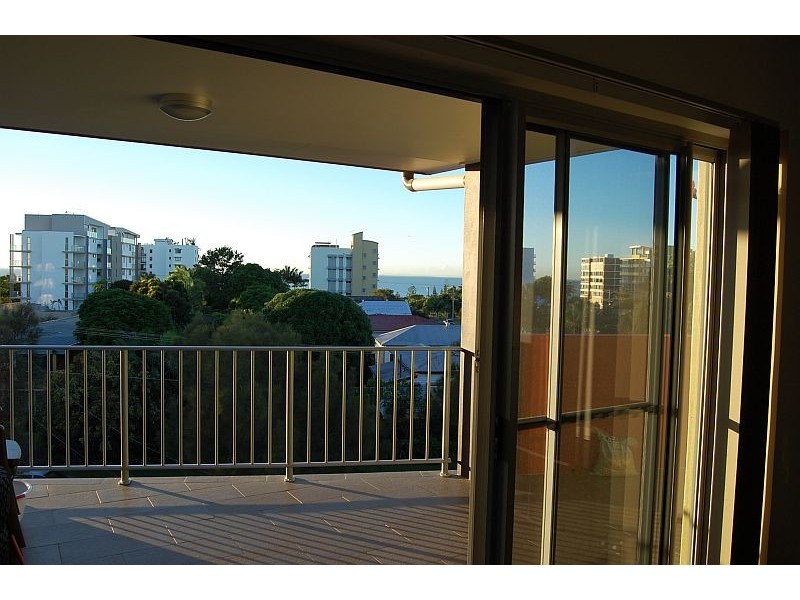 17/65 John Street, Redcliffe QLD 4020