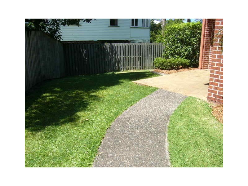 4/18 Tallebudgera Creek Rd,, Burleigh Heads QLD 4220