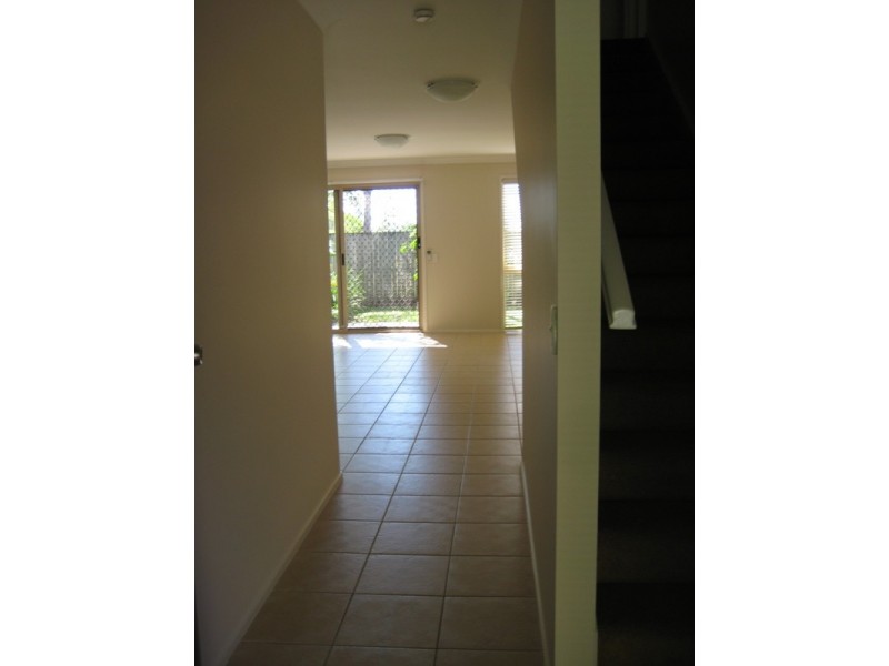 B/757 Ashmore Road, Ashmore QLD 4214