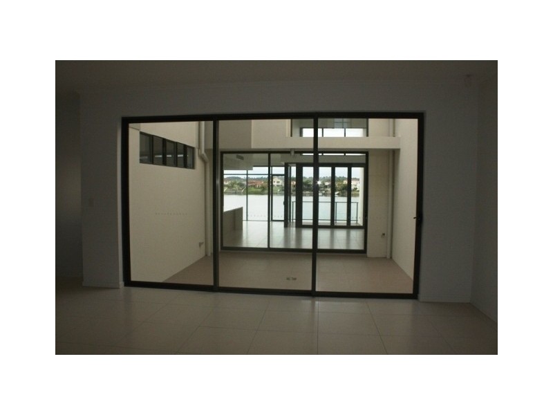 Varsity Lakes QLD 4227