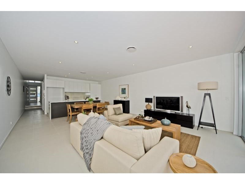 Varsity Lakes QLD 4227