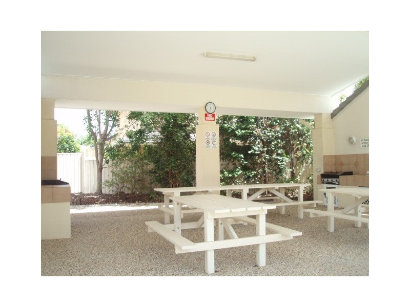 29 Ellis Dr, Mudgeeraba QLD 4213