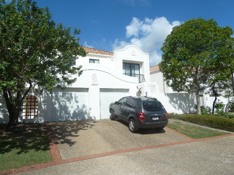 10/22-34 Glenside Drive, Robina QLD 4226