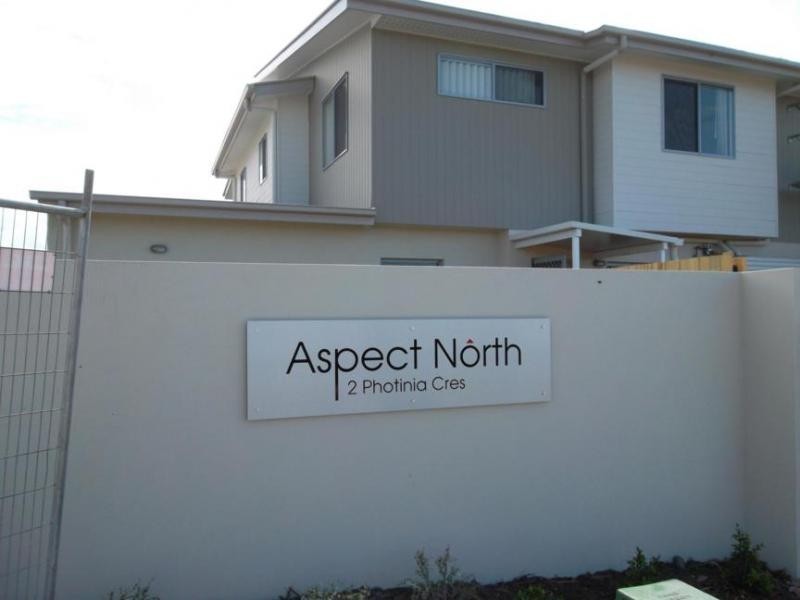 2 Photinia Cres, Mountain Creek QLD 4557