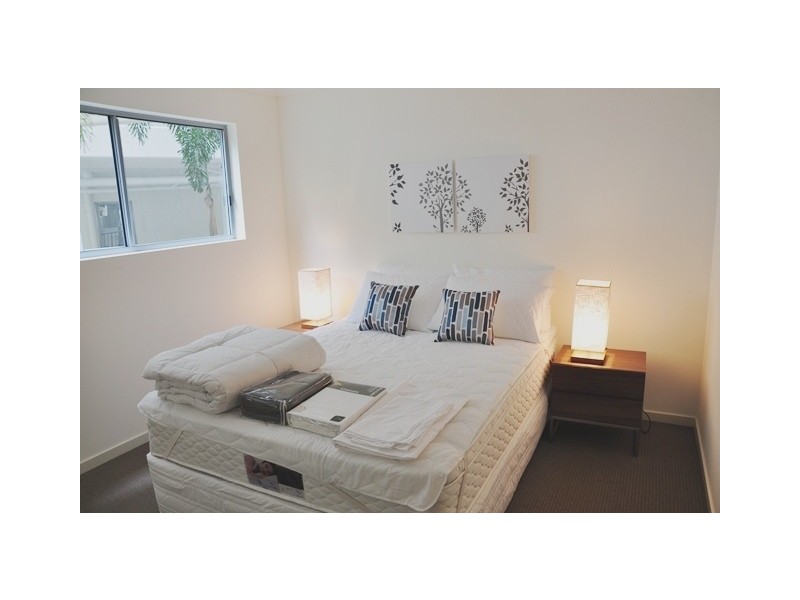 204/23 Robinson Place, Kelvin Grove QLD 4059